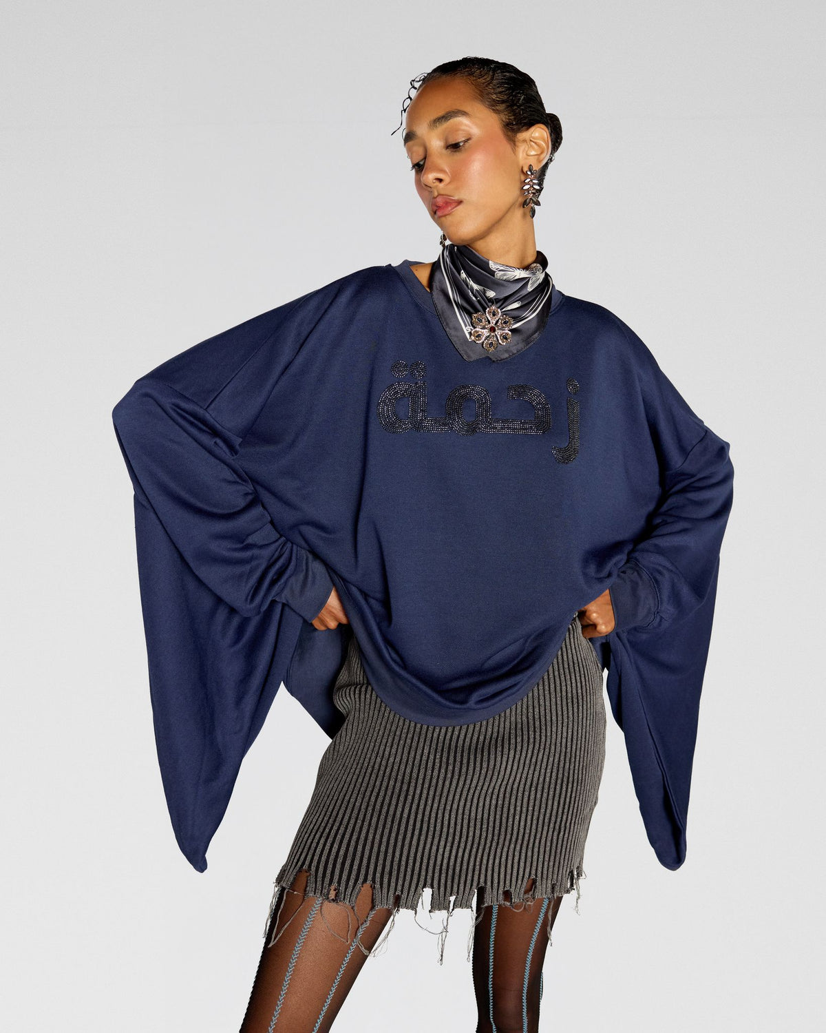 Za7ma Drop-Shoulder Sweatshirt