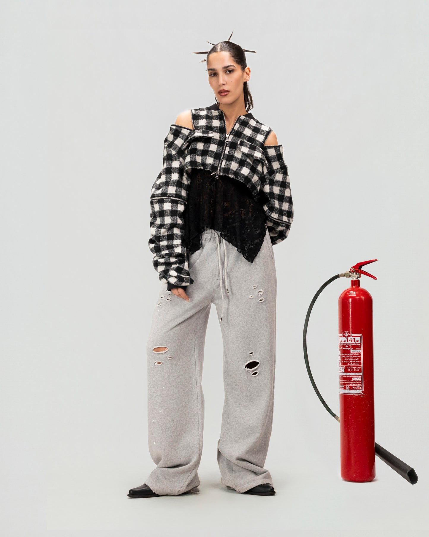 Cutline Check Zip Top